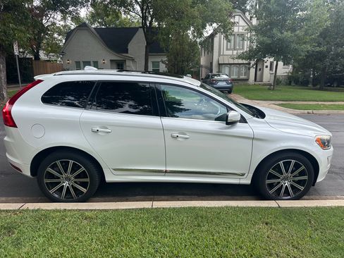 Used 2015 Volvo XC60 T5 Premier w/ Protection Package image 5