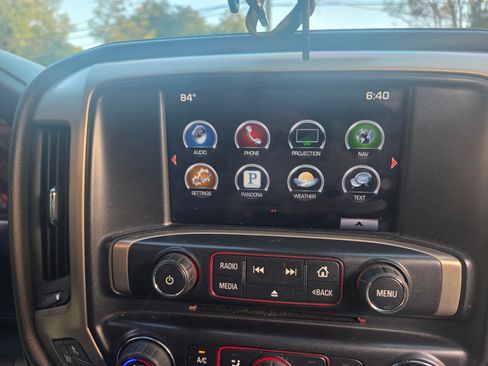 Used 2015 GMC Sierra 2500 Denali w/ Duramax Plus Package image 16