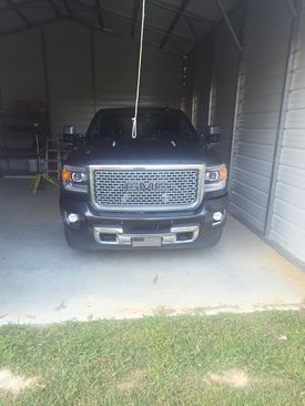 Used 2015 GMC Sierra 2500 Denali w/ Duramax Plus Package image 4