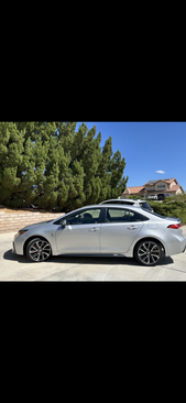 Used 2022 Toyota Corolla SE image 2