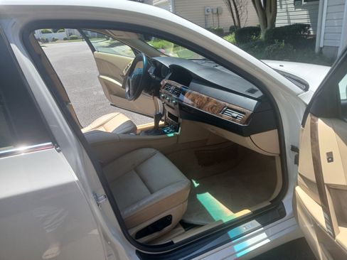 Used 2006 BMW 530i Sedan image 11