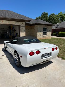 Used 1998 Chevrolet Corvette Convertible w/ Memory Pkg image 9