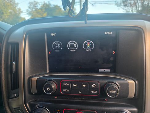 Used 2015 GMC Sierra 2500 Denali w/ Duramax Plus Package image 17