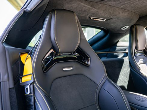 Used 2018 Mercedes-Benz AMG GT R image 22