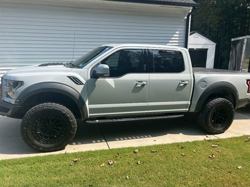 Used 2017 Ford F150 Raptor w/ Equipment Group 802A Luxury image 1