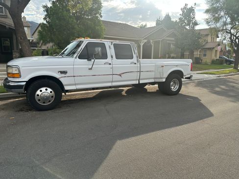 Used 1995 Ford F350 2WD Crew Cab image 2