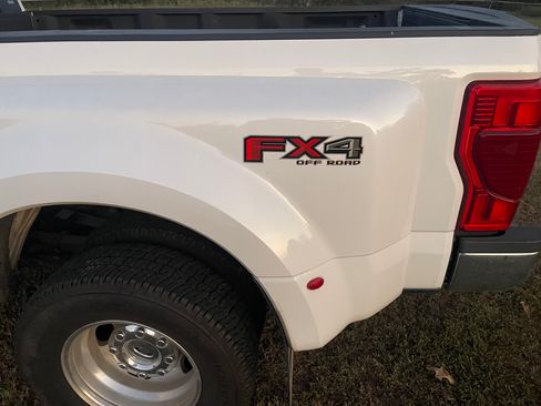 Used 2021 Ford F350 Lariat w/ Lariat Ultimate Package image 15