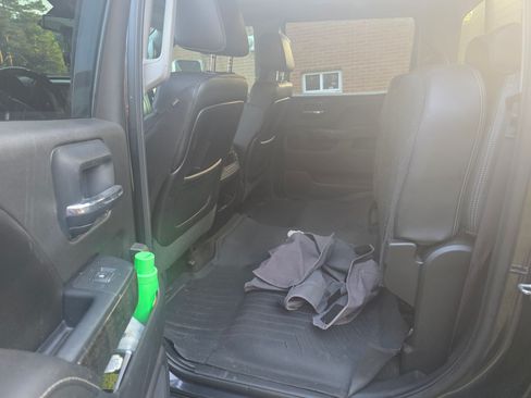 Used 2015 GMC Sierra 2500 Denali w/ Duramax Plus Package image 14
