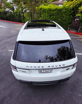 Used 2015 Land Rover Range Rover Sport HSE image 9