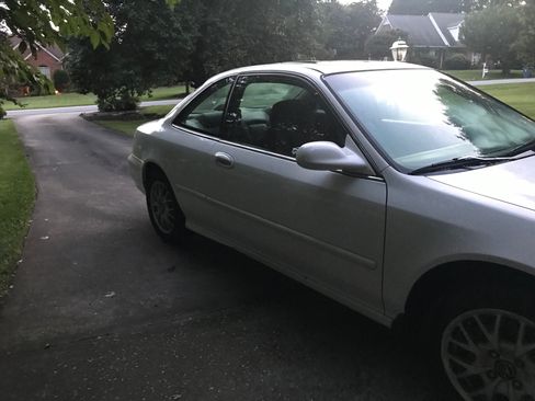 Used 1999 Acura CL 3.0 image 9