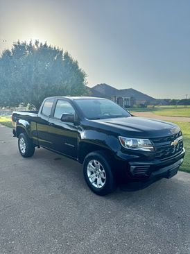 Used 2022 Chevrolet Colorado LT w/ Fleet Safety Package image 5