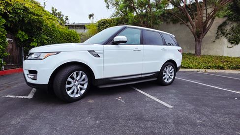 Used 2015 Land Rover Range Rover Sport HSE image 14