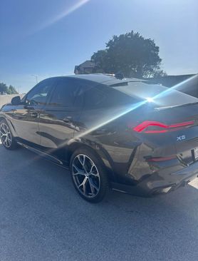 Used 2023 BMW X6 xDrive40i w/ M Sport Package image 6