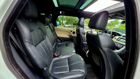 Used 2015 Land Rover Range Rover Sport HSE image 19