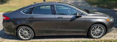 Used 2015 Ford Fusion SE w/ Equipment Group 202A image 1