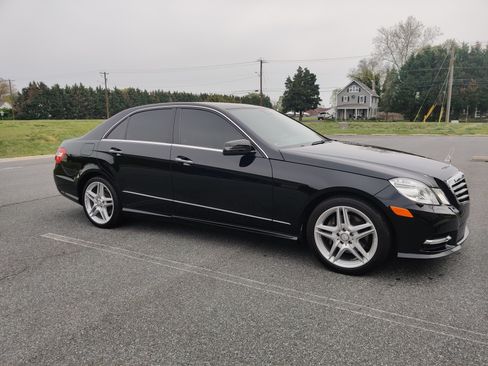 Used 2013 Mercedes-Benz E 350 Sedan image 17