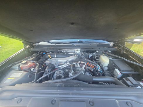 Used 2015 GMC Sierra 2500 Denali w/ Duramax Plus Package image 18