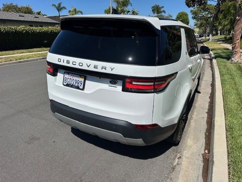 Used 2018 Land Rover Discovery HSE image 5