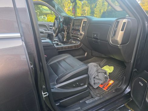 Used 2015 GMC Sierra 2500 Denali w/ Duramax Plus Package image 19