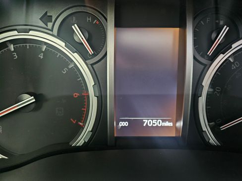 Used 2024 Toyota 4Runner Limited image 19