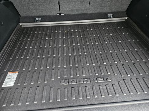Used 2024 Toyota 4Runner Limited image 11