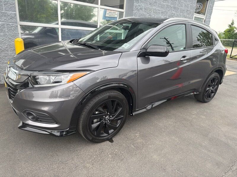 Used 2022 Honda HR-V Sport image 1