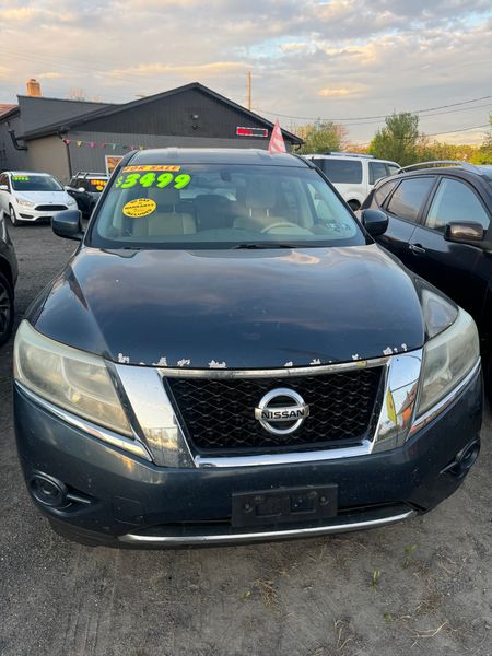 Used 2013 Nissan Pathfinder image 1