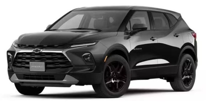 Used 2024 Chevrolet Blazer LT image 1