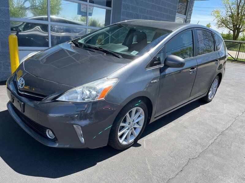 Used 2013 Toyota Prius V image 1