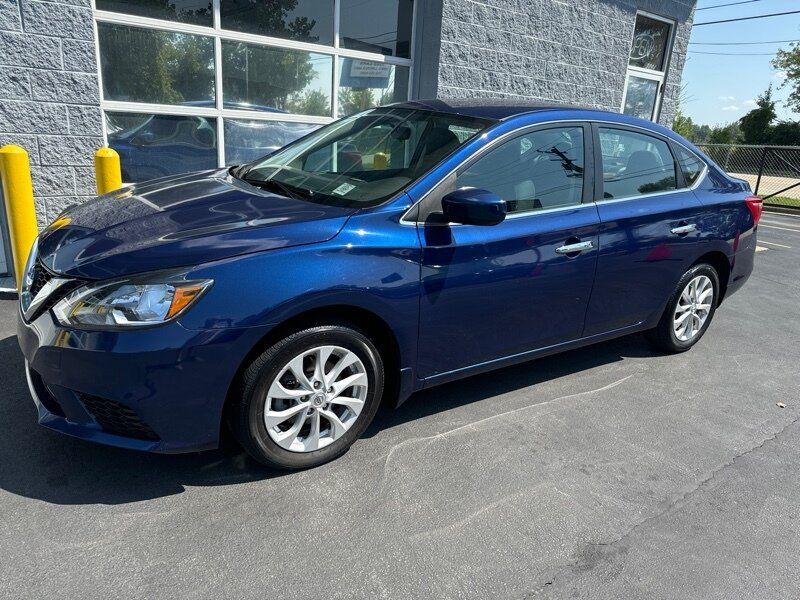 Used 2018 Nissan Sentra SV image 1