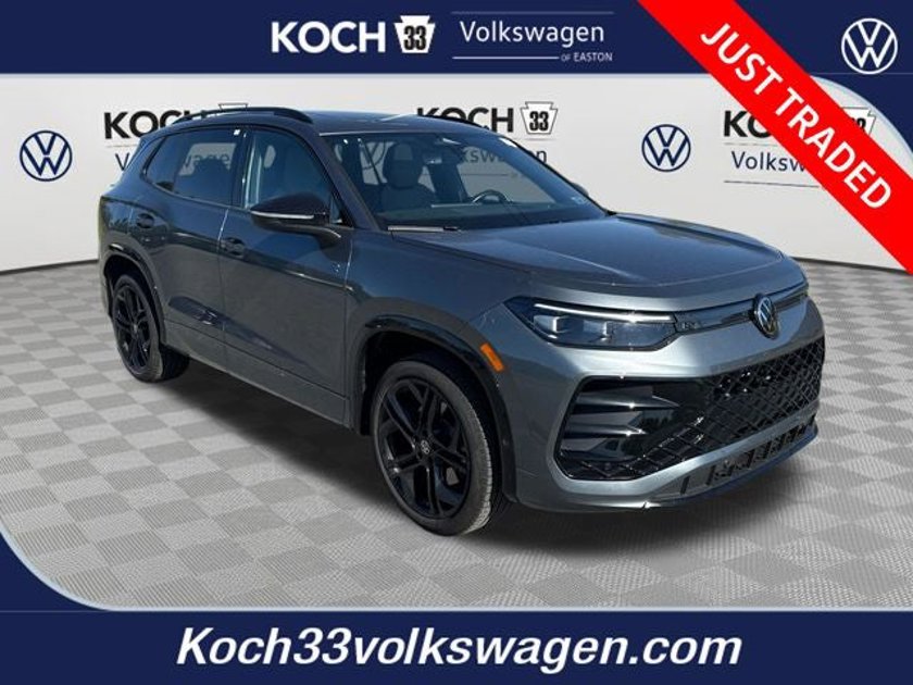 2025 Volkswagen Tiguan SE R-Line for Sale - Kelley Blue Book