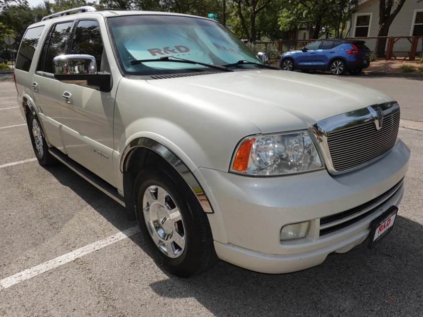 Used Lincoln Navigator Luxury for Sale Near Me - Autotrader