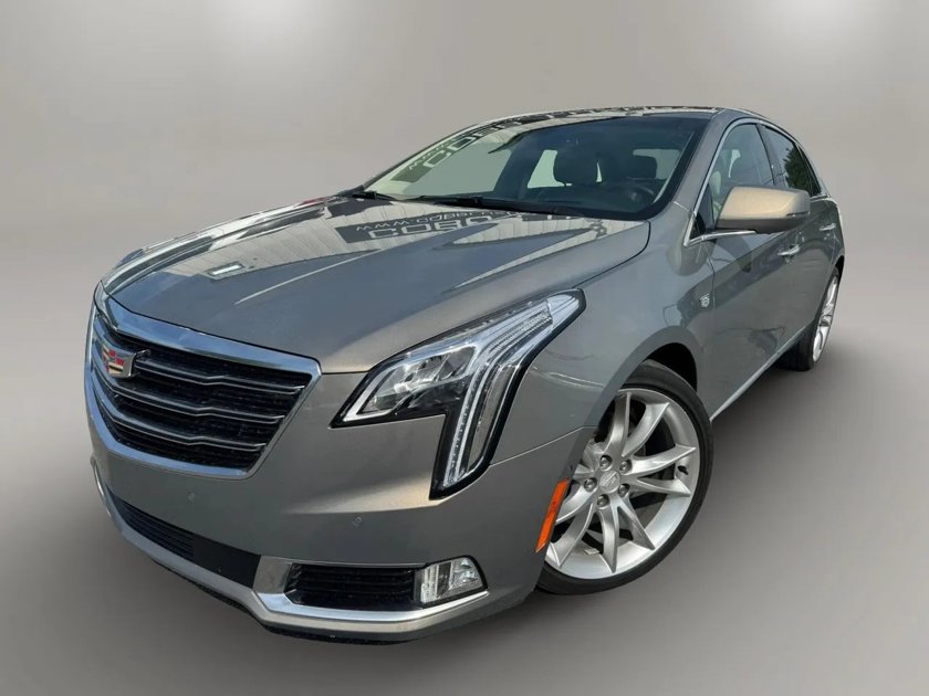 102-005 1/18 キャデラック Cadillac XTS グレー 1/18 Dealer Edition Cadillac XTS (Grey) Diecast Car Model