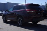 Used 2018 Toyota Highlander XLE image 5