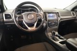 Used 2018 Jeep Grand Cherokee Laredo image 2