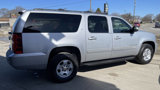 Used 2014 Chevrolet Suburban LT image 4