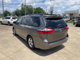Used 2015 Toyota Sienna LE image 3