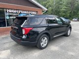 Used 2022 Ford Explorer XLT image 3