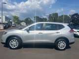 Used 2015 Nissan Rogue S image 2