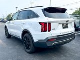 Certified 2021 Kia Sorento S w/ Panoramic Sunroof Package image 2