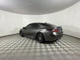 Used 2022 Toyota Camry SE image 3