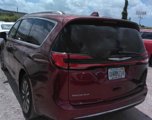 Used 2021 Chrysler Pacifica Touring-L image 4