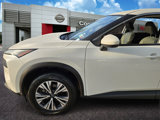Used 2023 Nissan Rogue SV image 2