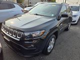 Used 2022 Jeep Compass Latitude image 2
