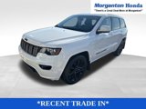 Used 2017 Jeep Grand Cherokee Altitude image 2