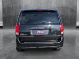 Used 2017 Dodge Grand Caravan SE image 4