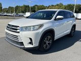 Used 2017 Toyota Highlander LE image 5