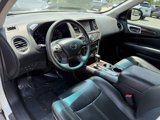 Used 2014 Nissan Pathfinder Platinum w/ Platinum Premium Package image 4
