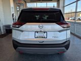 Used 2023 Nissan Rogue SV image 5