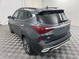 Used 2022 Kia Seltos SX w/ Sunroof Package image 6